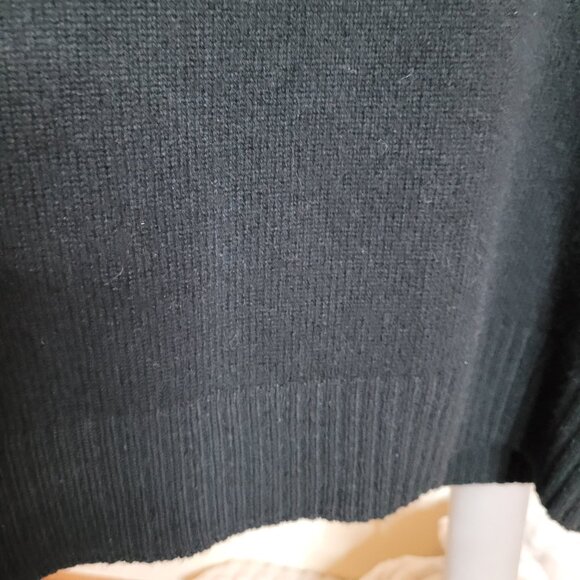 Alice Walk Cashmere V-Neck Sweater in Black - Picture 3 of 6